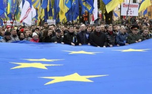 ucraina_il_governo_dice_no_all_europa_migliaia_in_piazza_scontri_con_la_polizia-0-0-382315