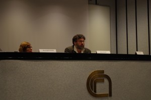 Il seminario era pieno di interventi, tra tanti ha parlato anche Marco Omizzolo dell'associazione InMigrazione.