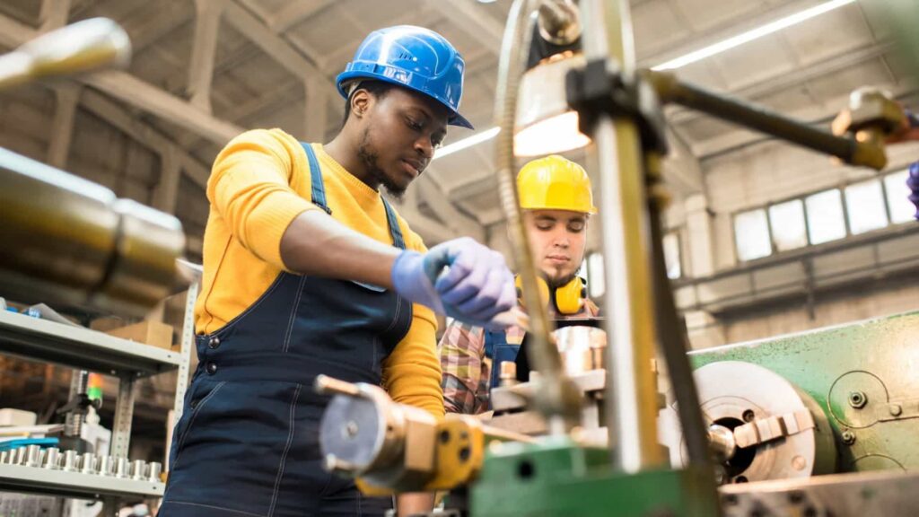 lavoratori-stranieri-in-italia-il-x-rapporto-del-ministero-del-lavoro